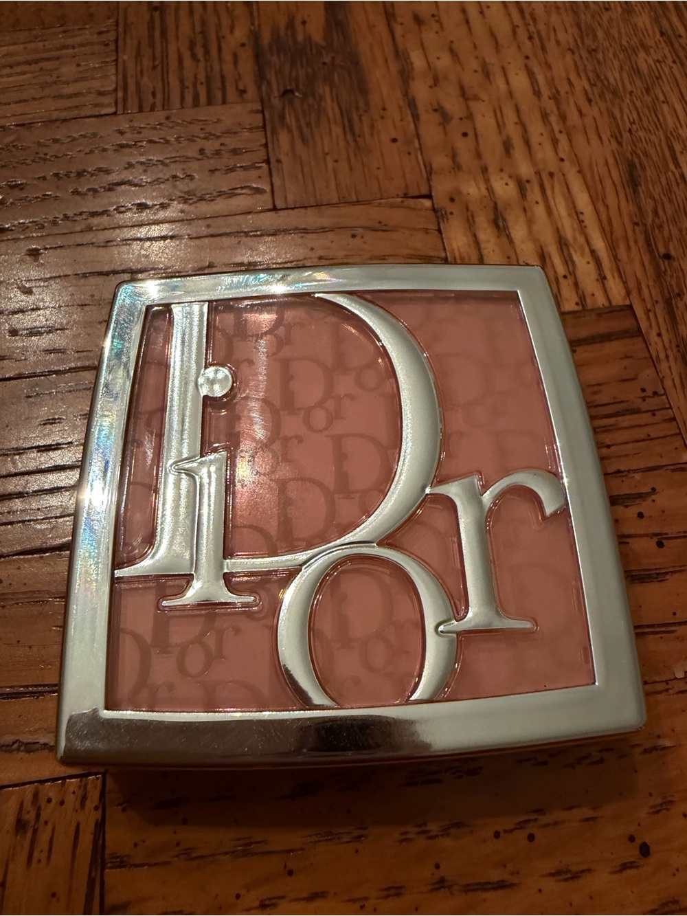 Dior backstage blush Rosy Glow- toffee